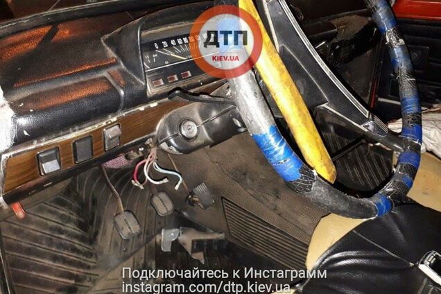 'Два роки не міг її завести': мережу розсмішило викрадення іржавої машини у Києві