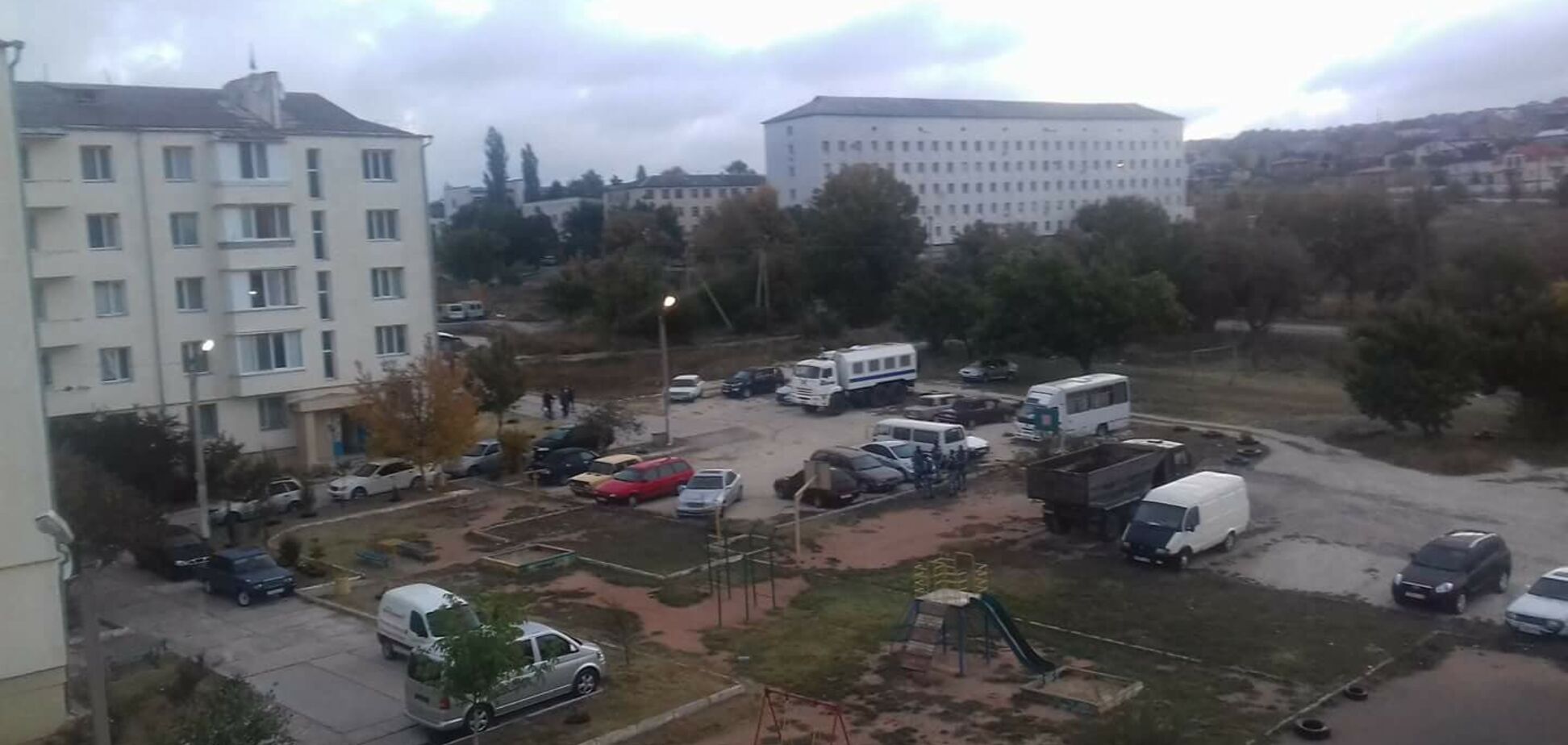 Шиють тероризм: силовики окупантів влаштували обшуки у кримських татар у Бахчисараї