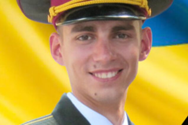 Экипаж в одной могиле: в Житомире мать погибшего бойца АТО добилась печальной правды