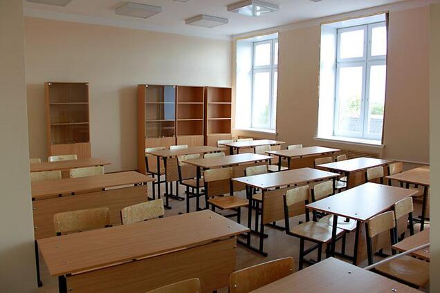 Незаконно и запрещено: КГГА призвала родителей не сдавать деньги в школах