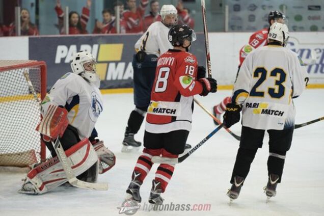 ХК 'Донбасс' оформил десятую победу подряд в чемпионате Украины