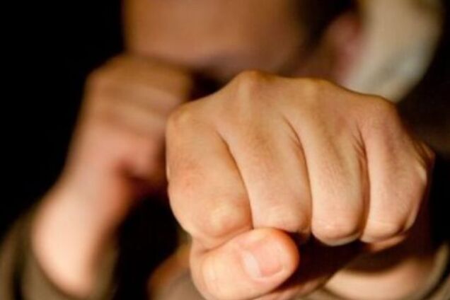 'Це фіаско, братане': у Росії школярі зняли на відео звіряче побиття дівчинки