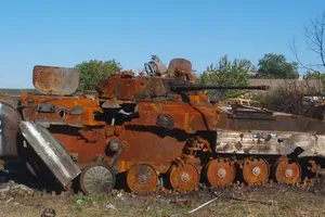 сгоревший танк, бои за Иловайск
