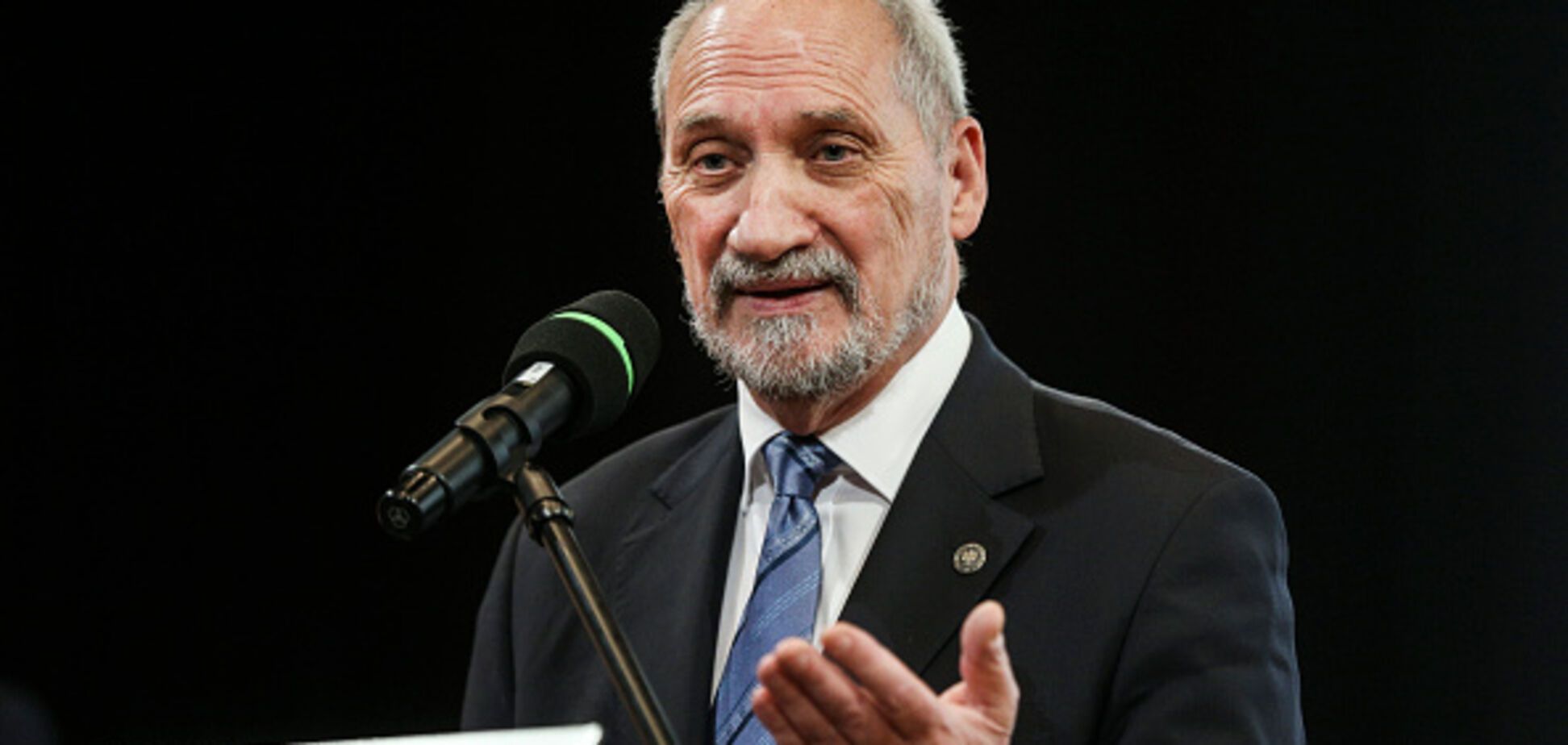 Считать научитесь: министр обороны Польши опроверг громкий фейк Кремля