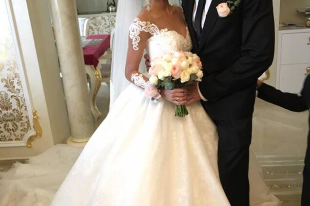 Відомий український ведучий одружився: з'явилися свіжі фото з весілля