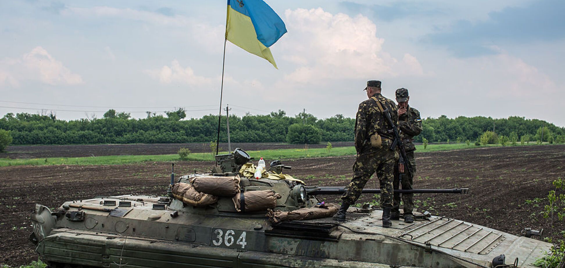 Ситуация в АТО обострилась: есть раненый среди украинских военных