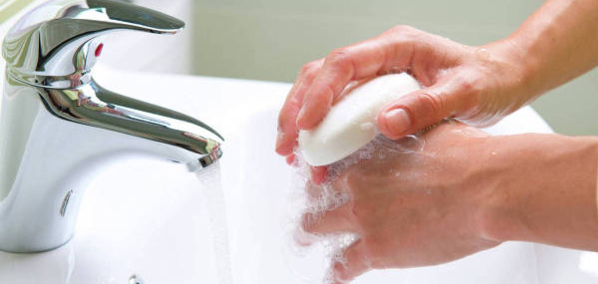 Чому і як потрібно мити руки: 10 важливих фактів