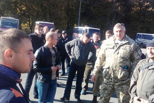 Обозвал 'дебилом': в сети рассказали о вопиющем инциденте между маршрутчиком и бойцом АТО