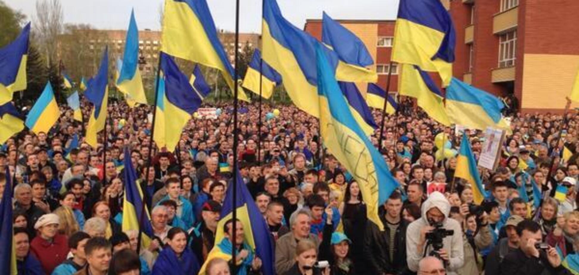 Чекають Україну: відомий блогер розкрив справжні настрої жителів Донбасу