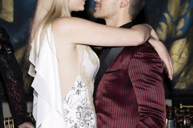 Я сказала 'так': головна героїня 'Гри Престолів' вийде заміж за музиканта