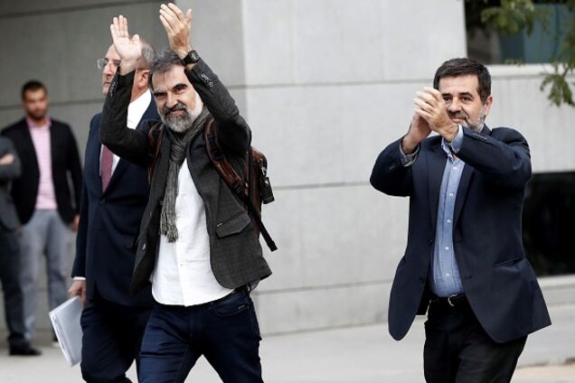 Іспанський суд заарештував двох впливових каталонських сепаратистів