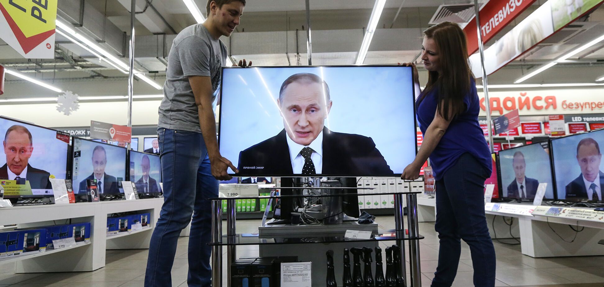 'Не умеет пользоваться компьютером': Голышев рассказал о 'самоопылении' Путина