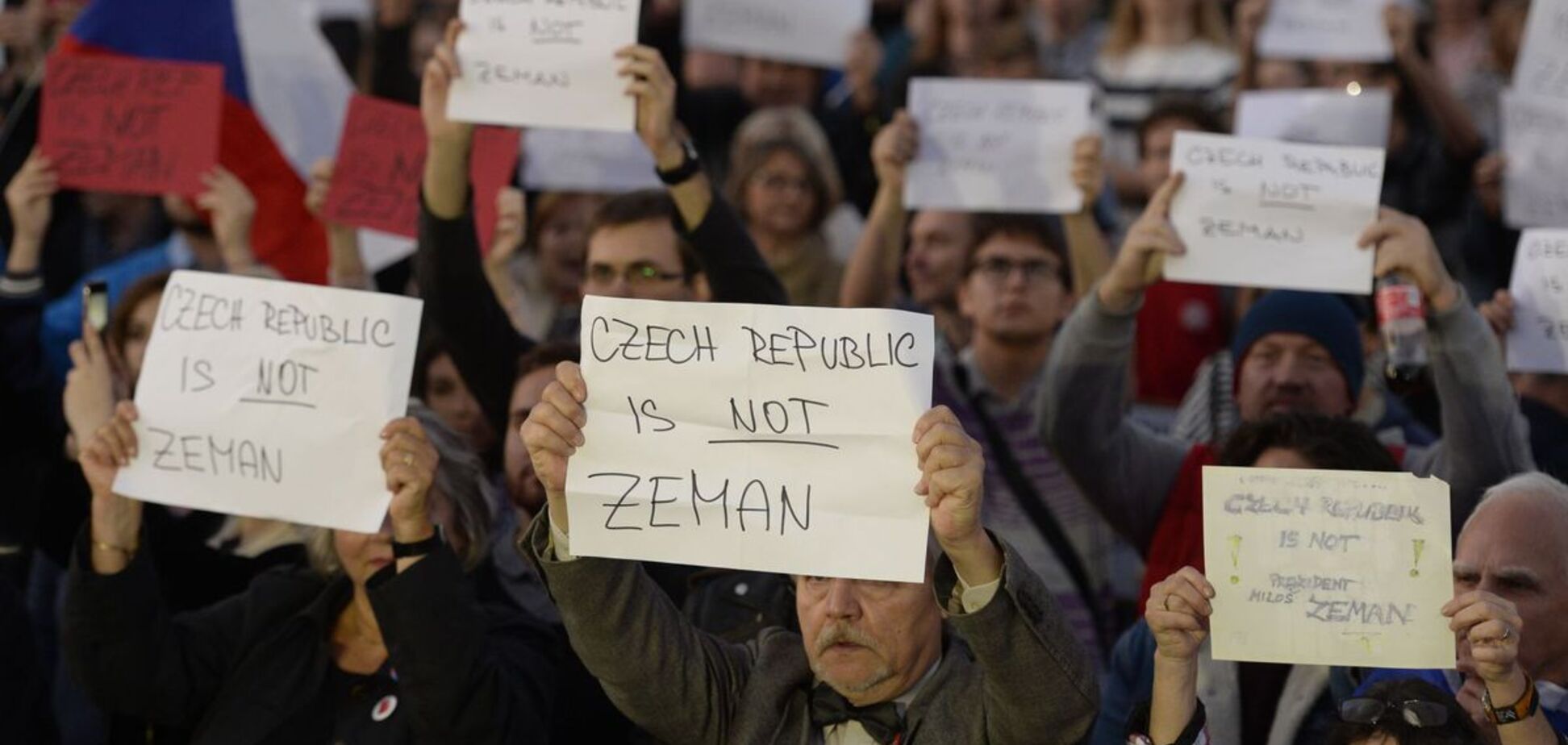 Демонстрация против Земана