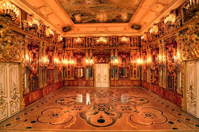 Янтарную комнату нашли? Историк предложил запасаться попкорном