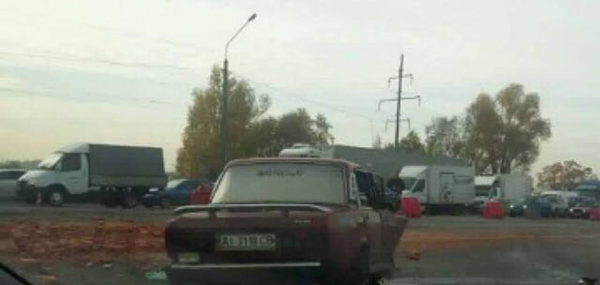 'Останки выпали из авто': под Киевом произошло жуткое ДТП с участием фуры