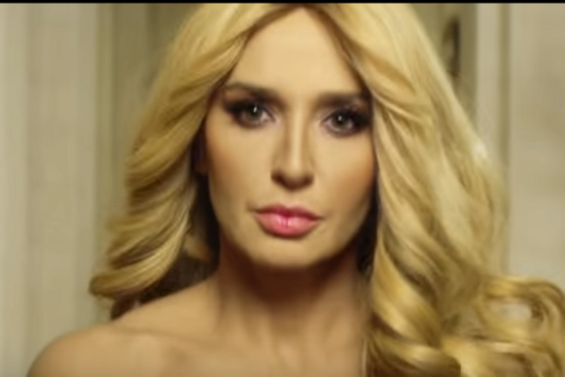 Жену украинского кума Путина раздели на ТВ и отправили строить