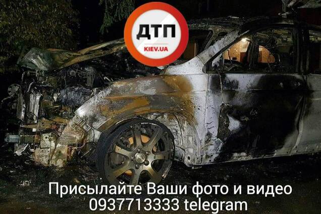 В Киеве на Печерске за ночь подожгли два автомобиля