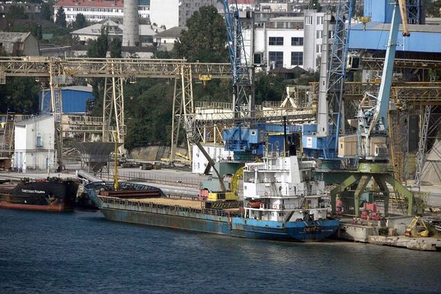 Списки нарушителей санкций в Крыму ушли по назначению