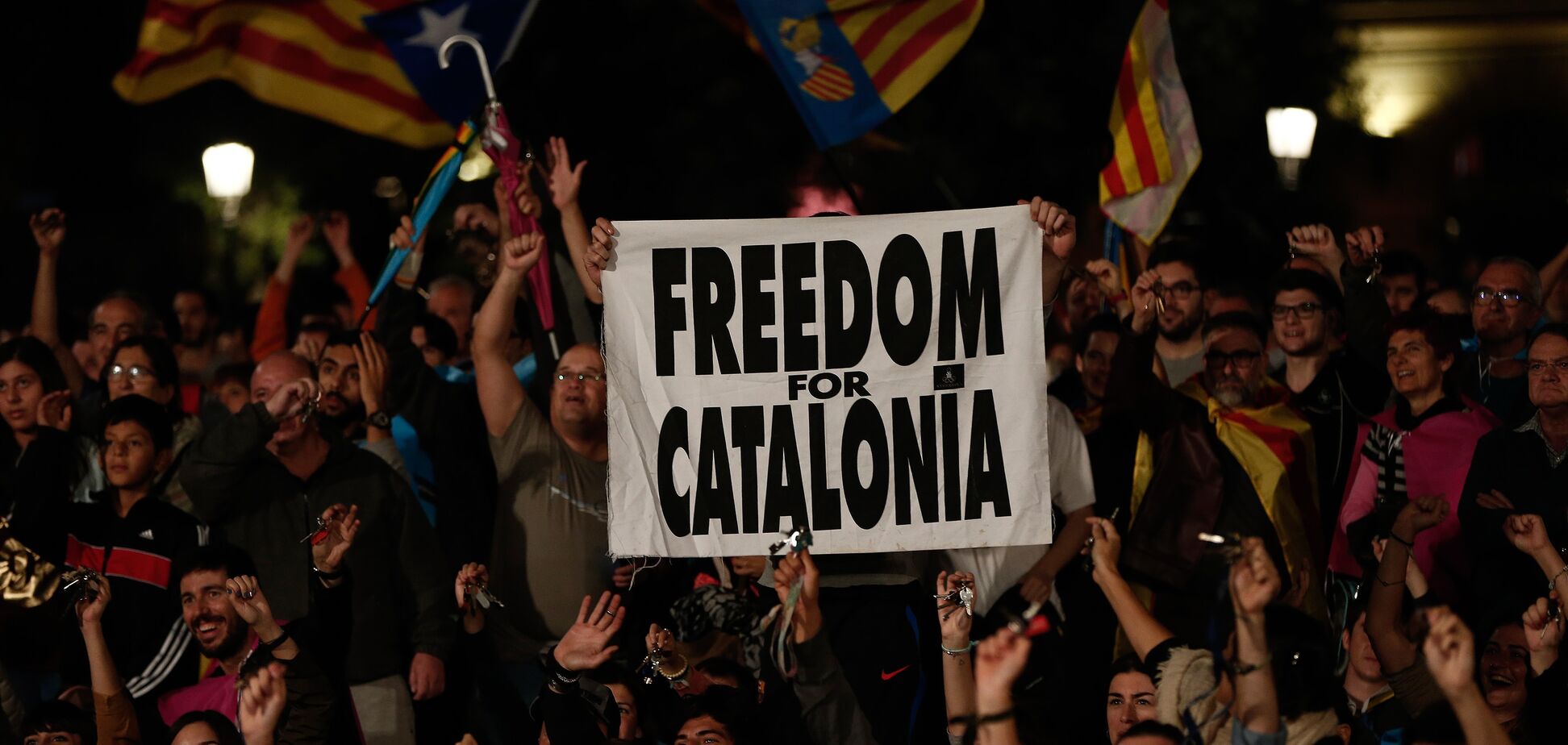 В односторонньому порядку: влада Каталонії заявила про відокремлення від Іспанії