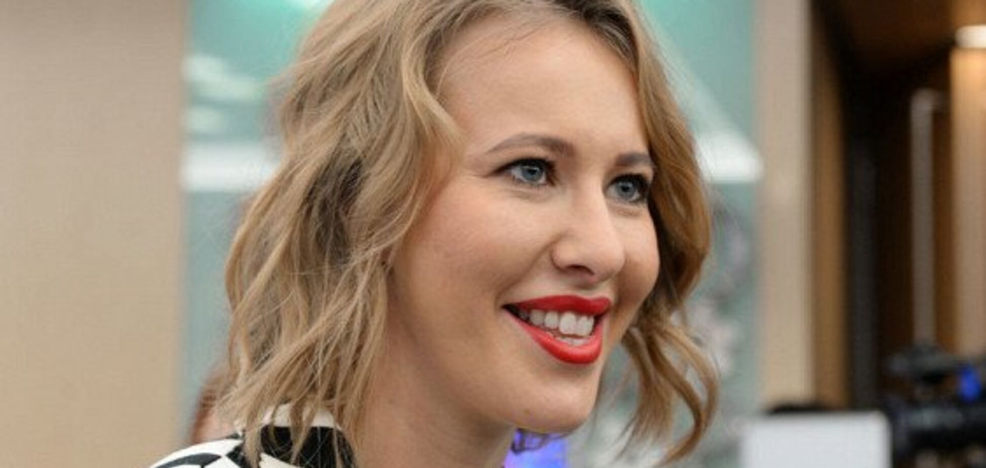 Собчак - не такое трухлявое чучело, коим сейчас является Путин