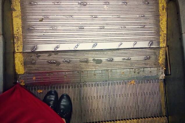 'Если вас зажует': сеть подорвала исповедь девушки о 'напавшем' эскалаторе в метро Киева