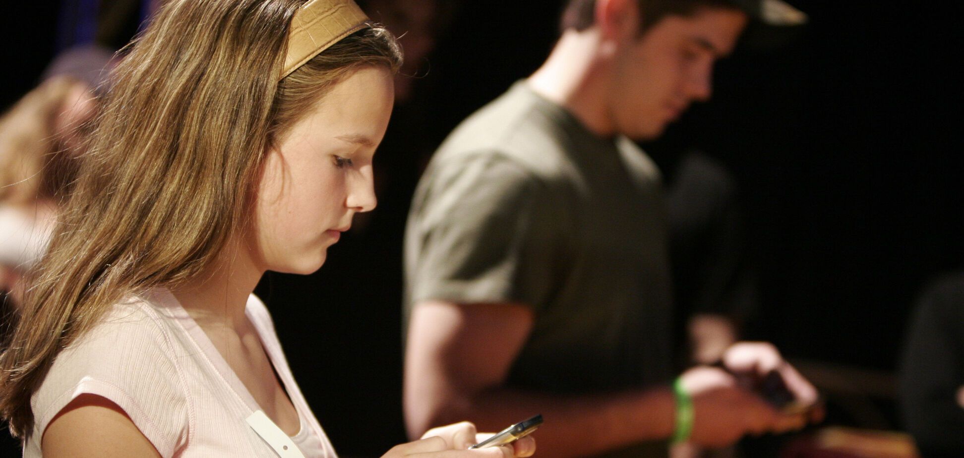 'У вас задолженность!' Из украинцев выманивают деньги новой СМС-аферой