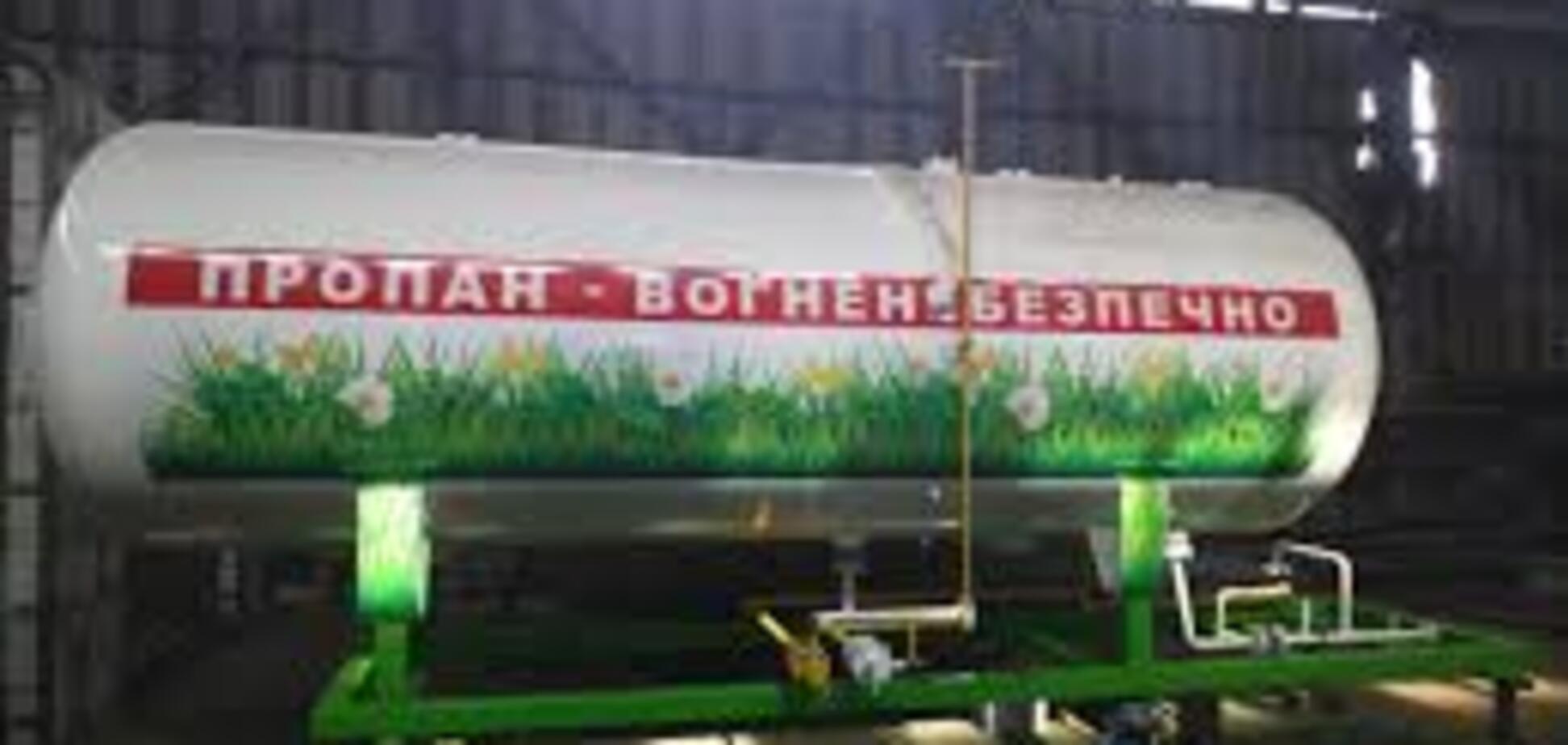 АМКУ взялся за цены на автогаз: кто играет белыми и черными