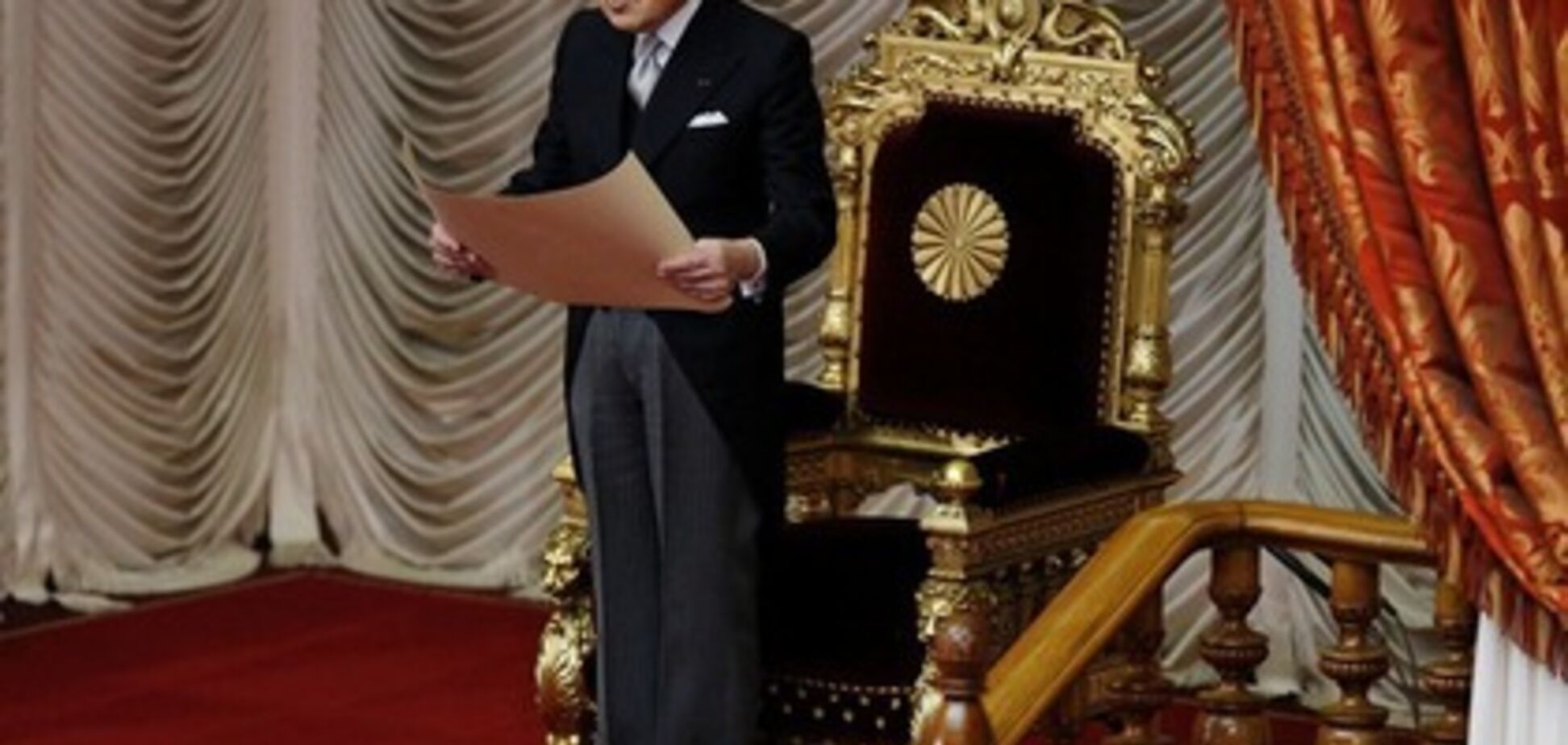 Японский император Акихито