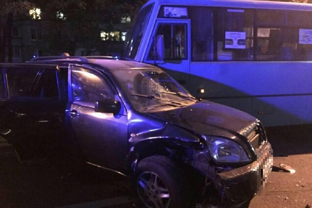 Новое ДТП в Харькове: пьяный водитель врезался в автобус