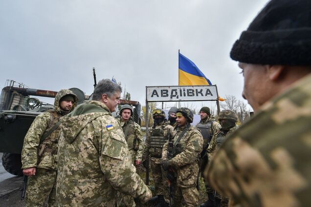 Порошенко объявил ротацию ВСУ: кто вернется домой