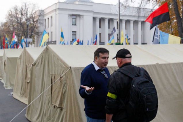 Протесты в Киеве: Саакашвили рассказал, когда уйдет из-под Рады
