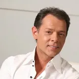 Сердечный приступ у звезды 90-х: врач рассказал о шансах на выживание