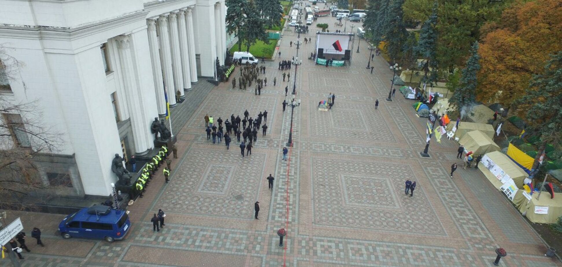 Протести під Радою: соратник Януковича зізнався у фінансуванні наметового містечка