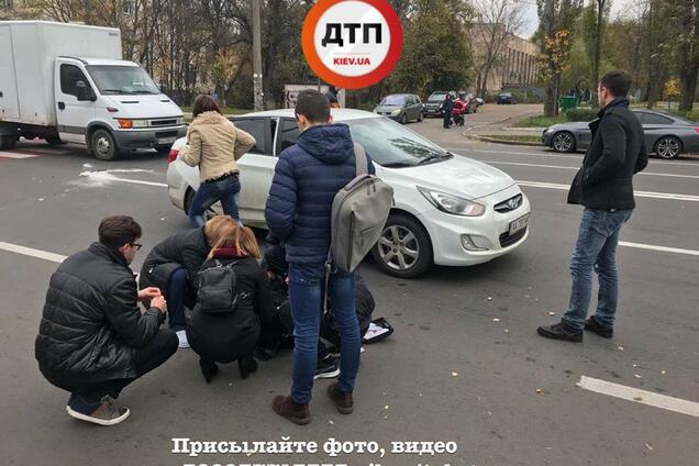 Харьков не научил: в Киеве произошло ДТП на пешеходном переходе