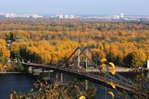 Потрібно дві зарплати: Київ потрапив до трійки міст світу з найдорожчою орендою житла