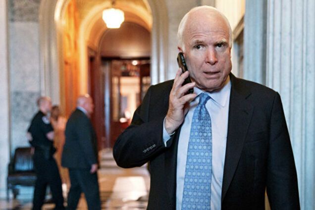 Маккейн поднял эту тему не впервые. Браво, сенатор!