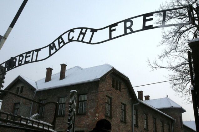 Футбольных хулиганов будут отправлять на 'фабрику смерти'