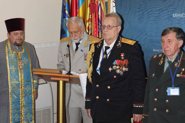 Найдите 10 отличий от России: в сети показали 'тусовку' казаков в центре Киева