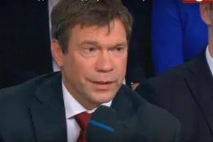 Олег Царьов