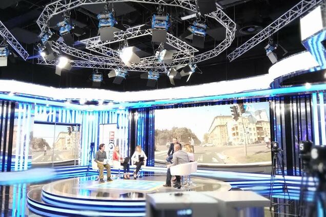 'Обозреватель' открыл новую ТВ-студию