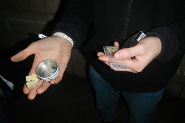 'Забрали в военкомат': полиция показала, что нашла во время облавы в киевском ночном клубе