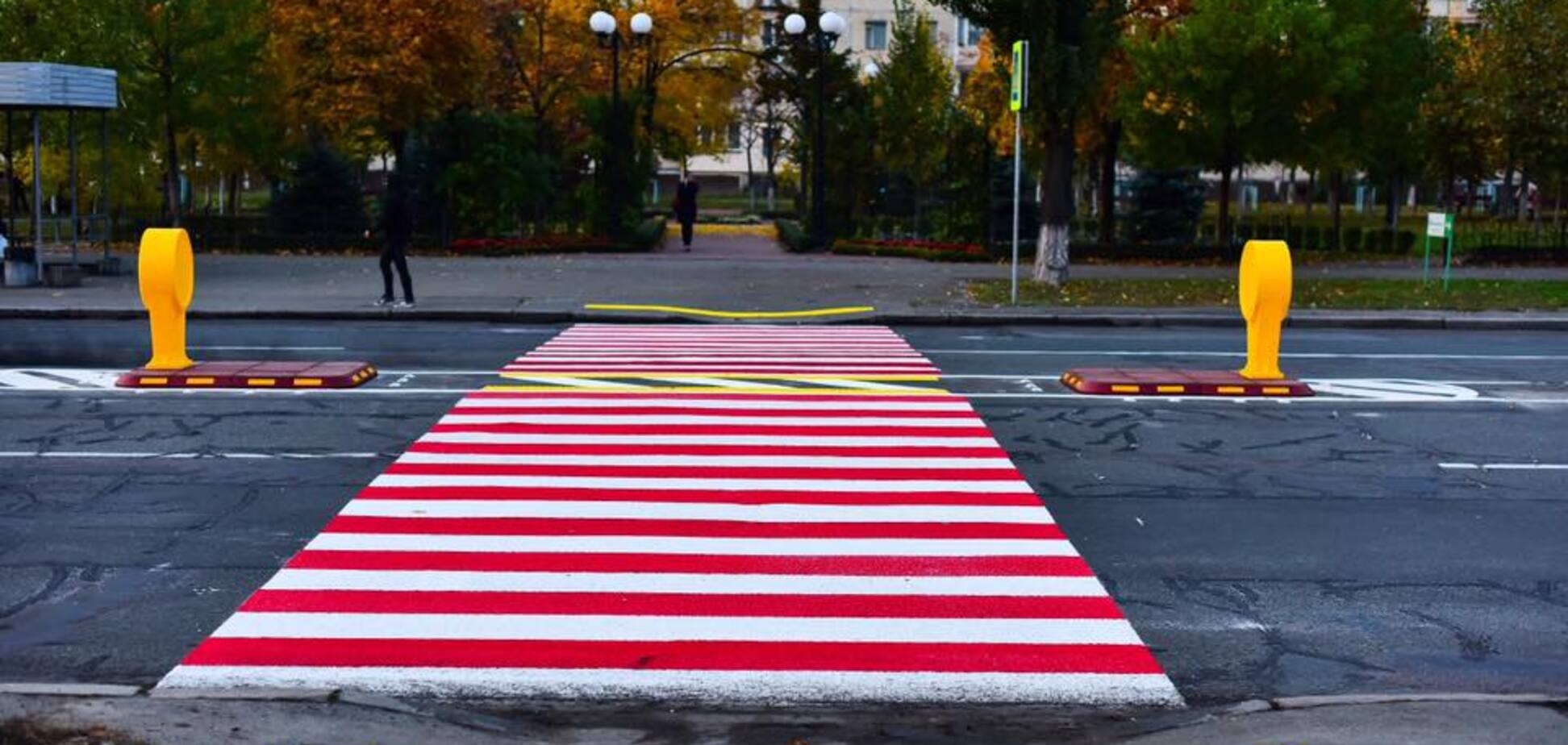 Безопасность пешеходов: в Киеве появился экспериментальный переход