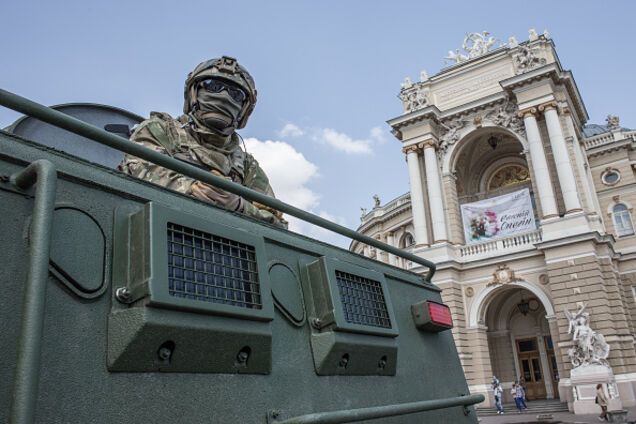 Захват территории военной части в Одессе: Минобороны приняло решение