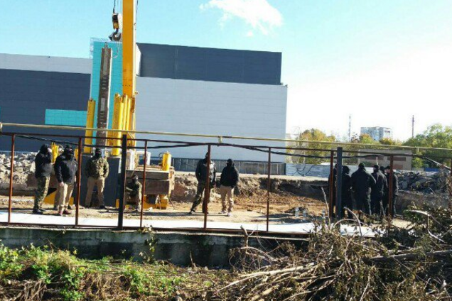 Захоплення військової частини в Одесі: Бутусов назвав найнебезпечніший сценарій Росії