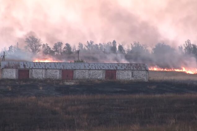 На Донбассе террористы устроили масштабный обстрел из 'Града': опубликованы жуткие фото и видео