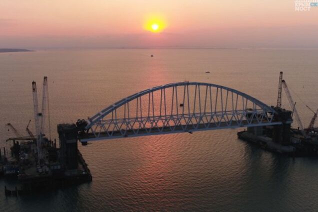 Есть спецсредства: оккупанты придумали, как защитить Керченский мост от диверсантов