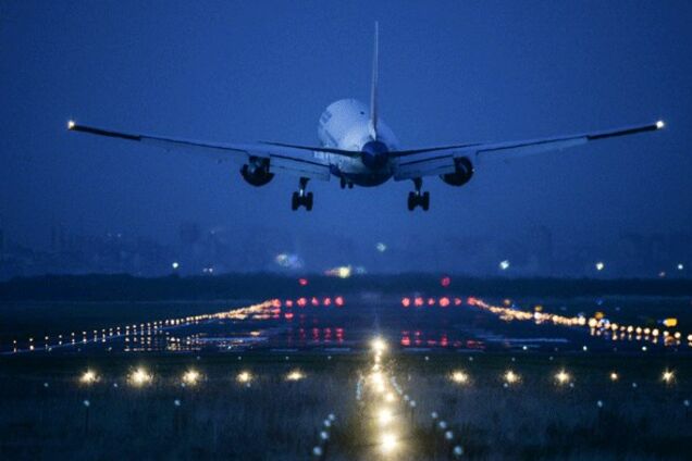 В Одесі екстрено сів літак із Москви через підозрілого пасажира