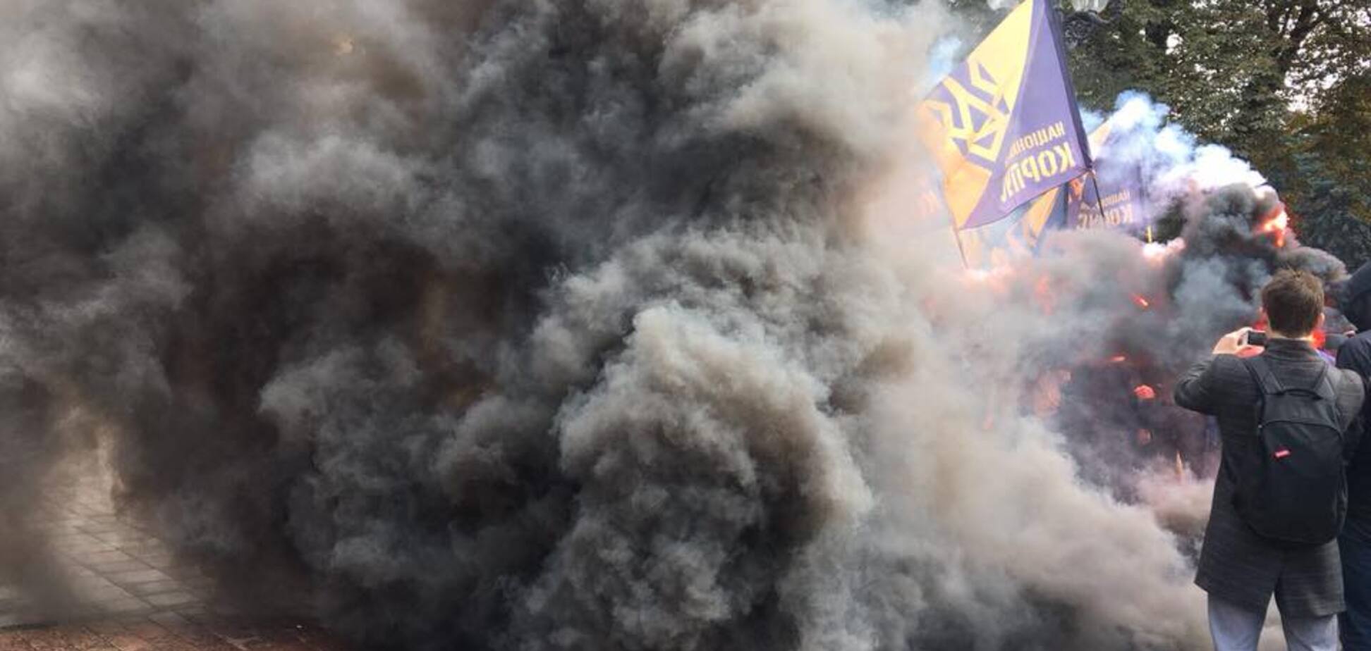 Под ВР жгут шины