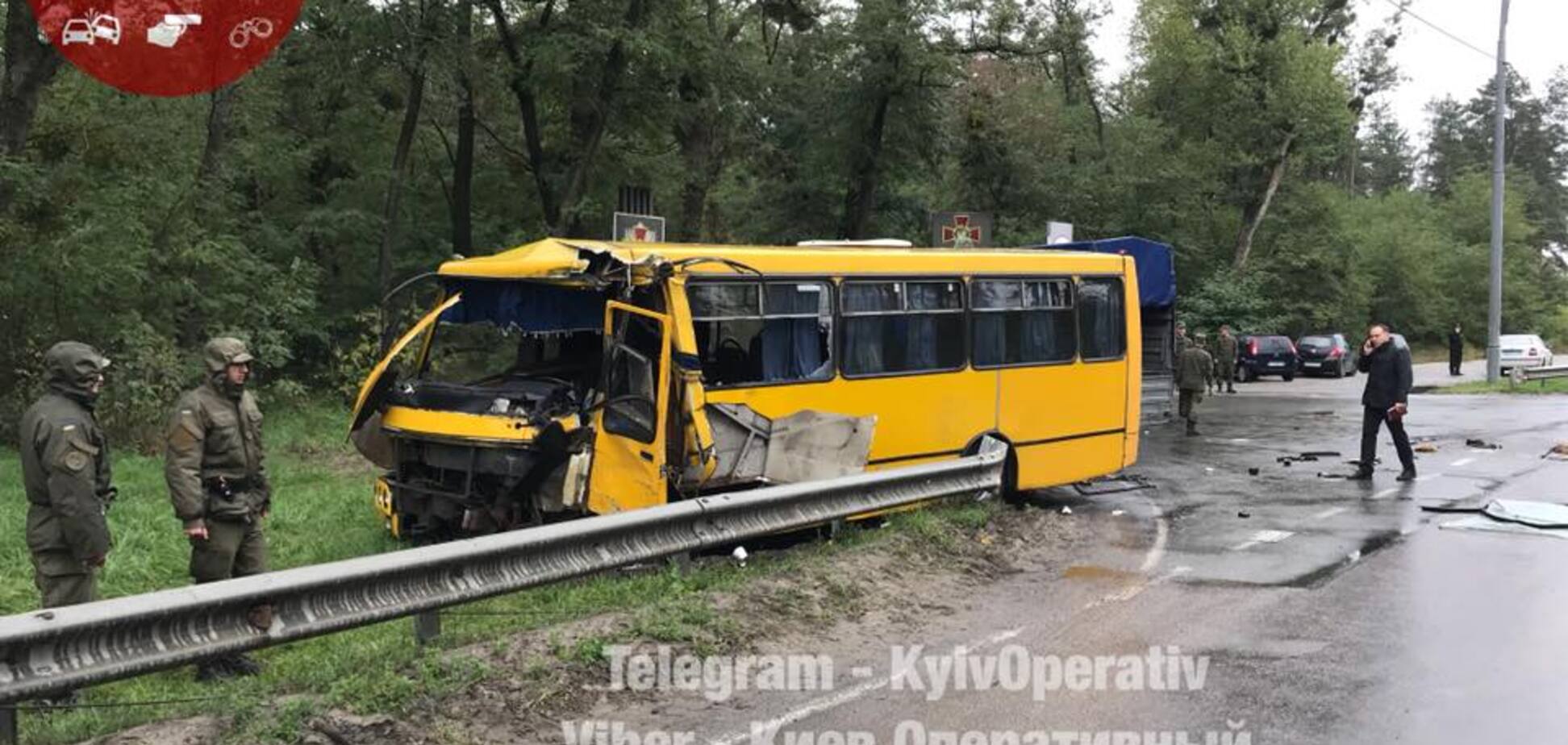 Смертельное ДТП на Киевщине: маршрутка столкнулась с автобусом Нацгвардии