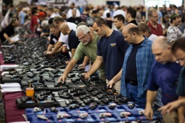 Перспективи легалізації зброї в Україні та версії замаху на екс-нардепа в Одесі